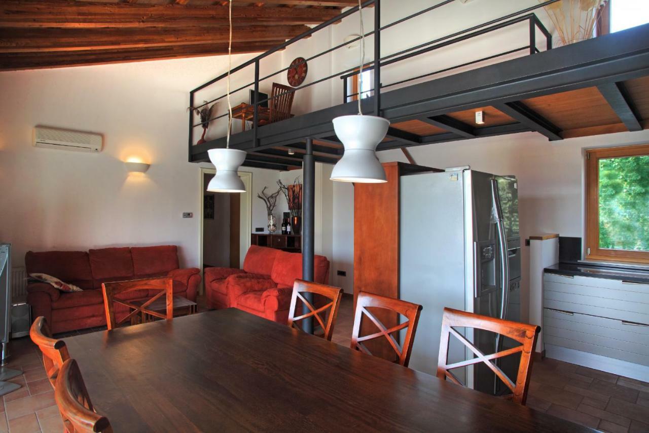 Spacious Villa In Parecag With A Swimming Pool เซโชเล ภายนอก รูปภาพ
